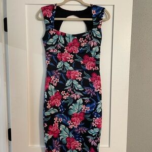 VENUS Pink and Blue Backless Bodycon Dress